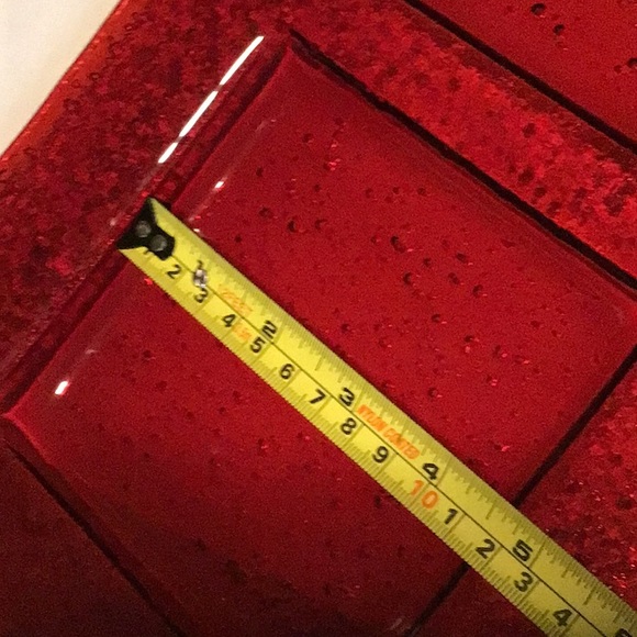 🎄
Red glass serving dish with 3 separate divided spaces., NEW - Picture 8 of 13